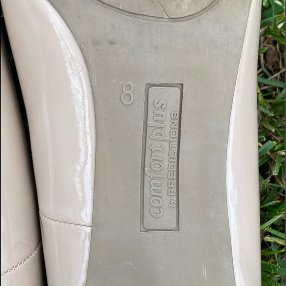 🟢5/$25 Predictions Shoes, Leather, Tan, 3” heel - Picture 6 of 8